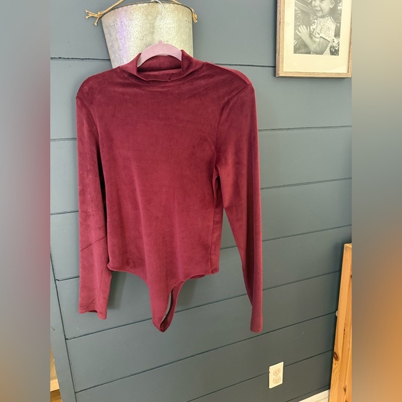 AE Velvet Burgundy Long Sleeve Bodysuit Thong Mock Neck Turtleneck Size xl - Picture 2 of 4